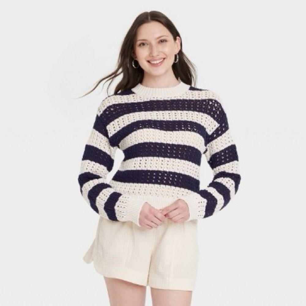 Universal Thread Navy and White Striped Sweater